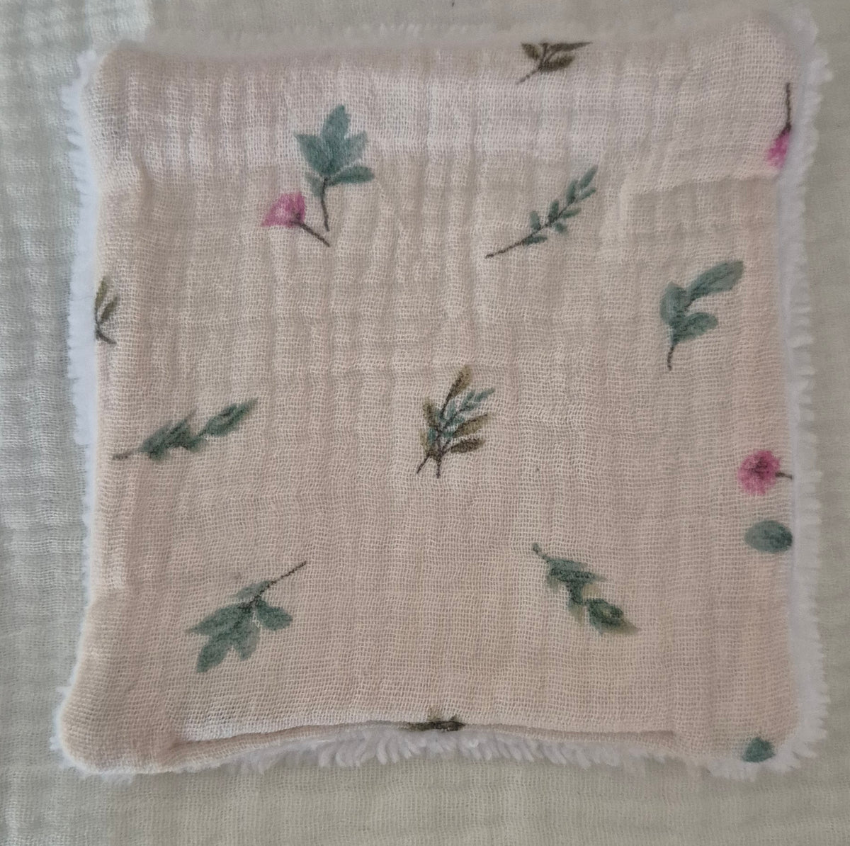 Lingettes Aura + Panière Romy — Petites Fleurs