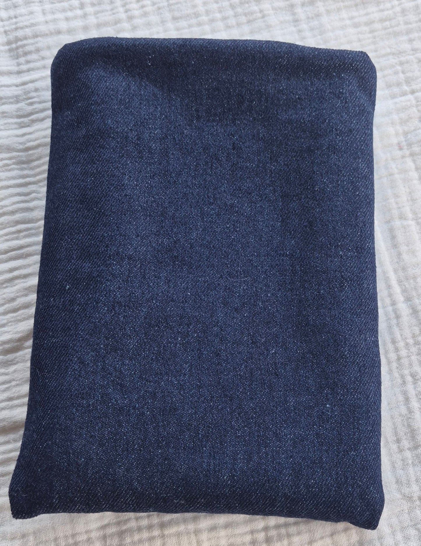 Éva Cosy - Book Protector